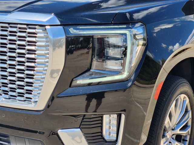 Used 2022 GMC Yukon Denali w/ Denali Ultimate Package AWD/4WD image 9