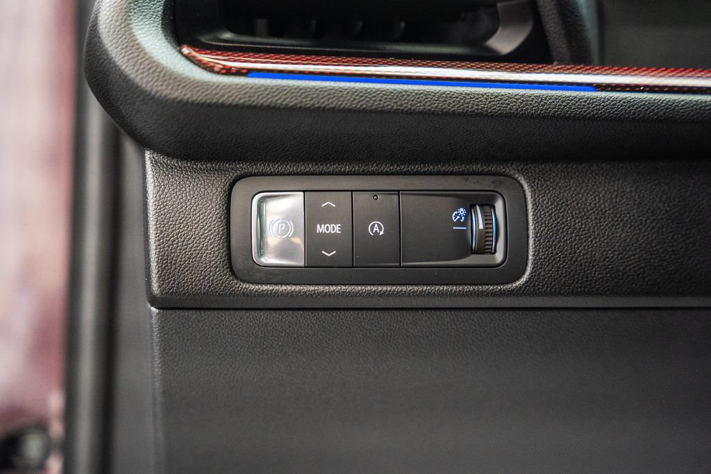 Used 2024 Chevrolet Traverse RS FWD image 48