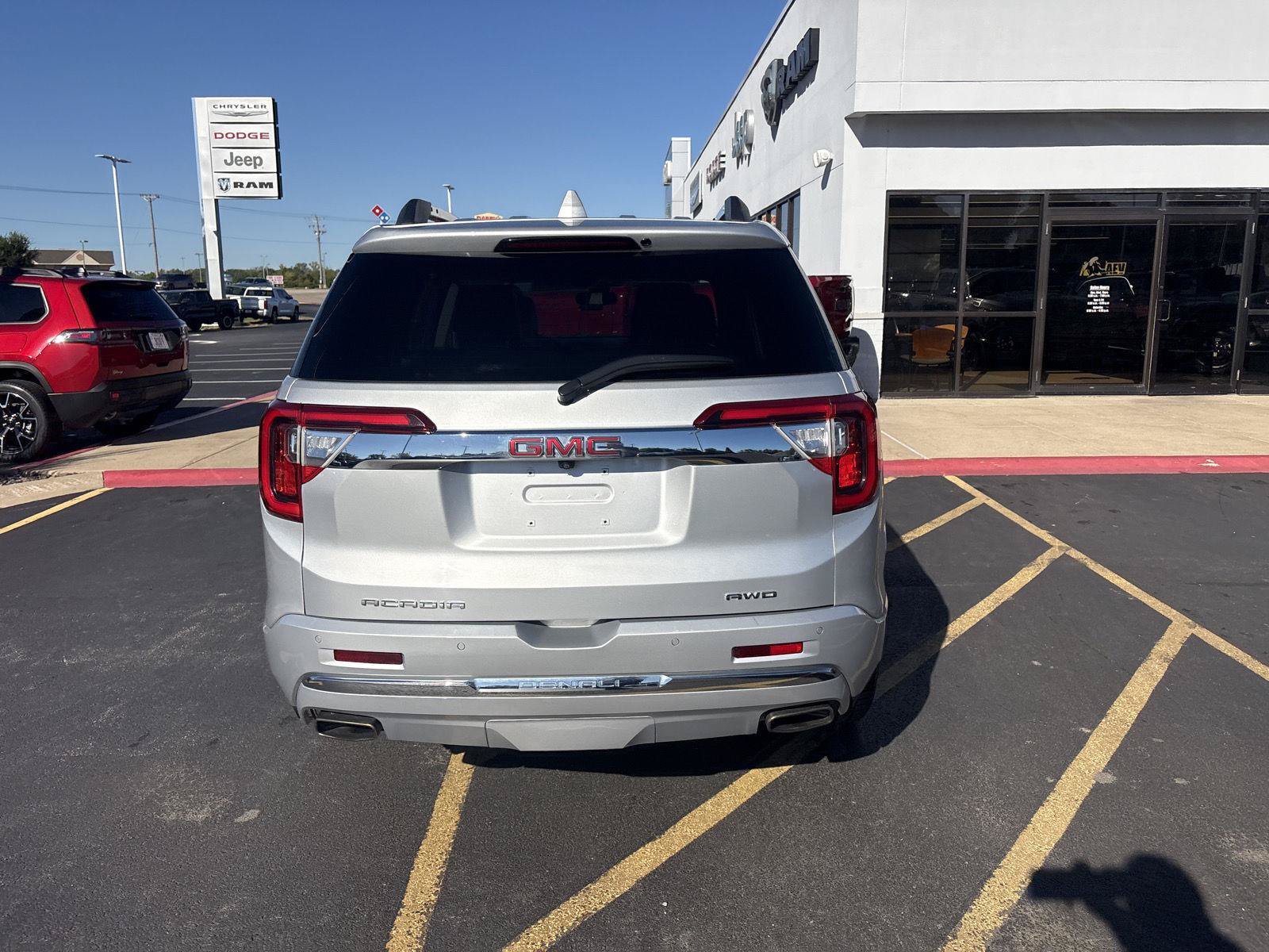 Used 2020 GMC Acadia Denali AWD/4WD image 6