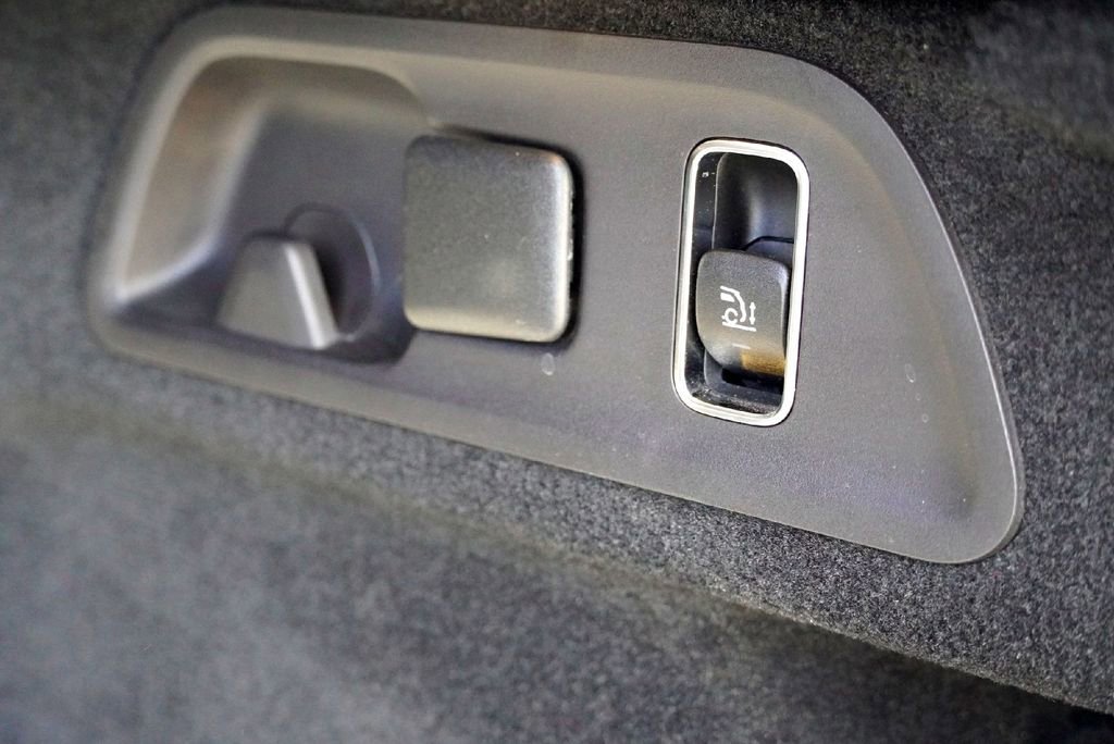 Used 2022 Mercedes-Benz GLE 53 AMG 4MATIC Coupe image 39