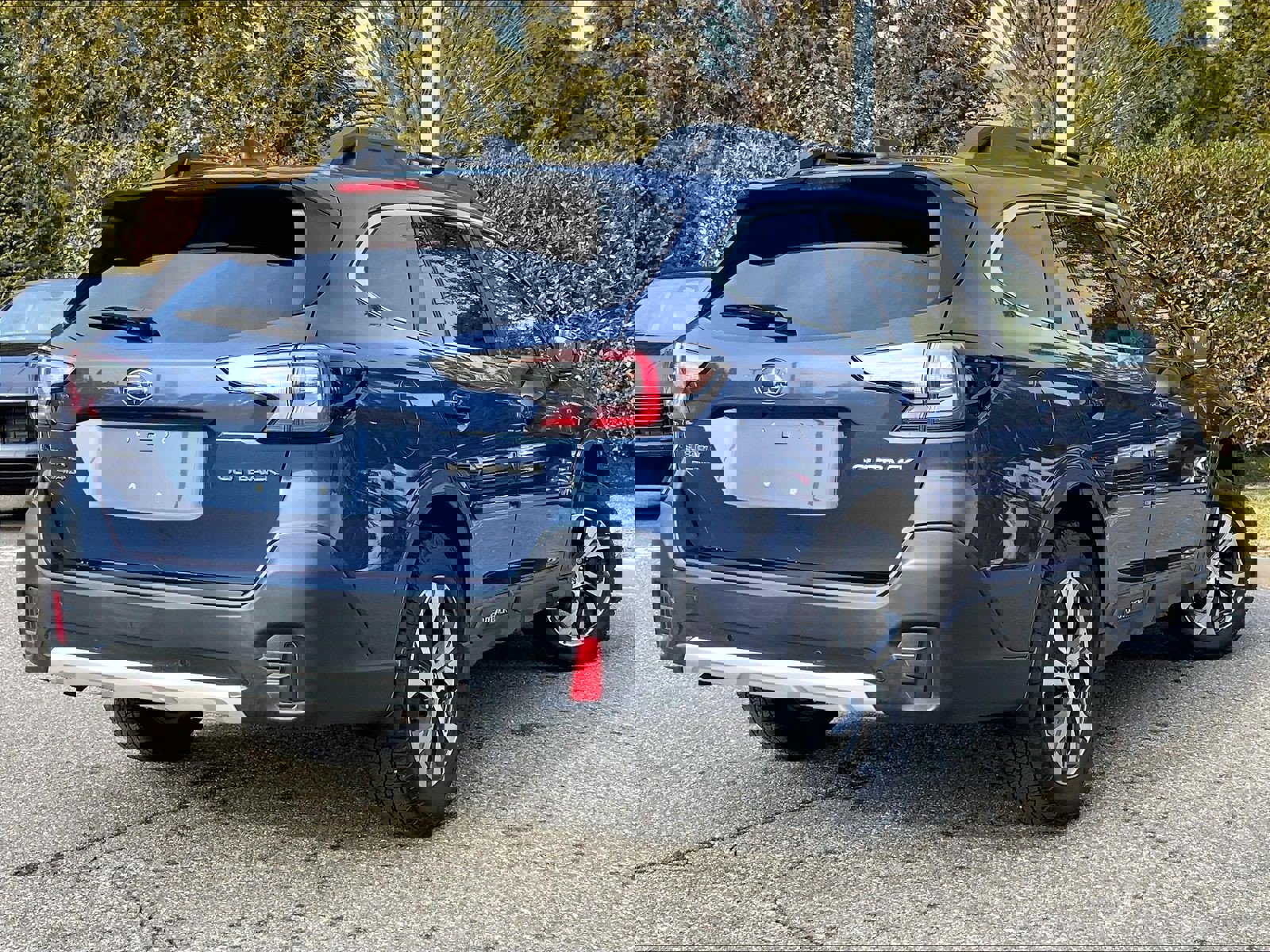 Used 2021 Subaru Outback Limited image 12