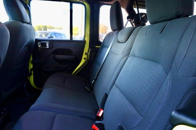 Used 2022 Jeep Wrangler Unlimited Sport image 32