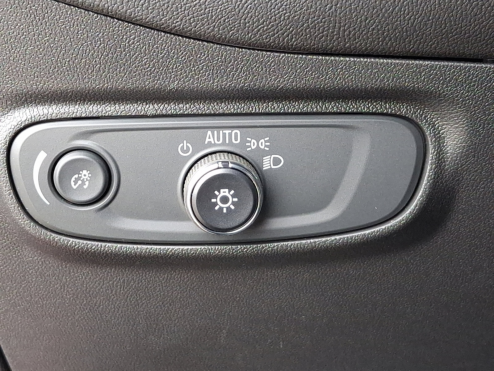 Certified 2023 Chevrolet Equinox RS image 23