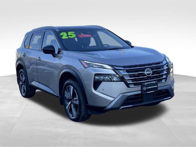 Certified 2025 Nissan Rogue SL image 3