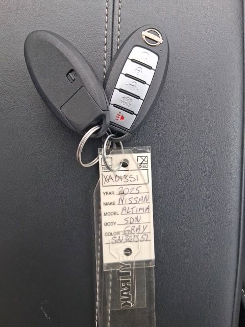 Used 2025 Nissan Altima 2.5 S FWD image 20