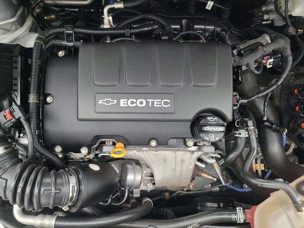 Used 2020 Chevrolet Sonic LT FWD image 30