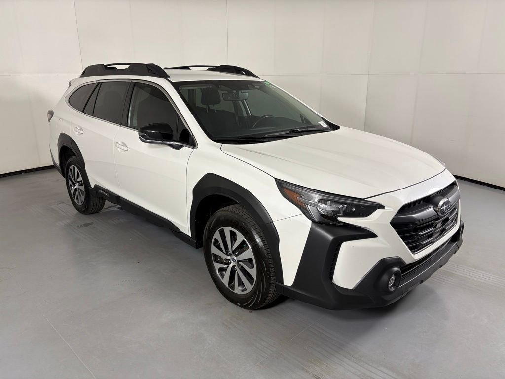 Used 2025 Subaru Outback Premium w/ Popular Package #1A AWD/4WD image 2