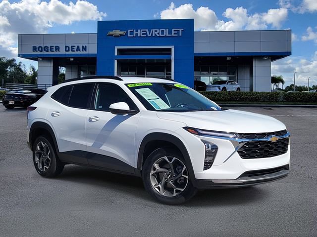 Certified 2025 Chevrolet Trax LT w/ LT Convenience Package image 1