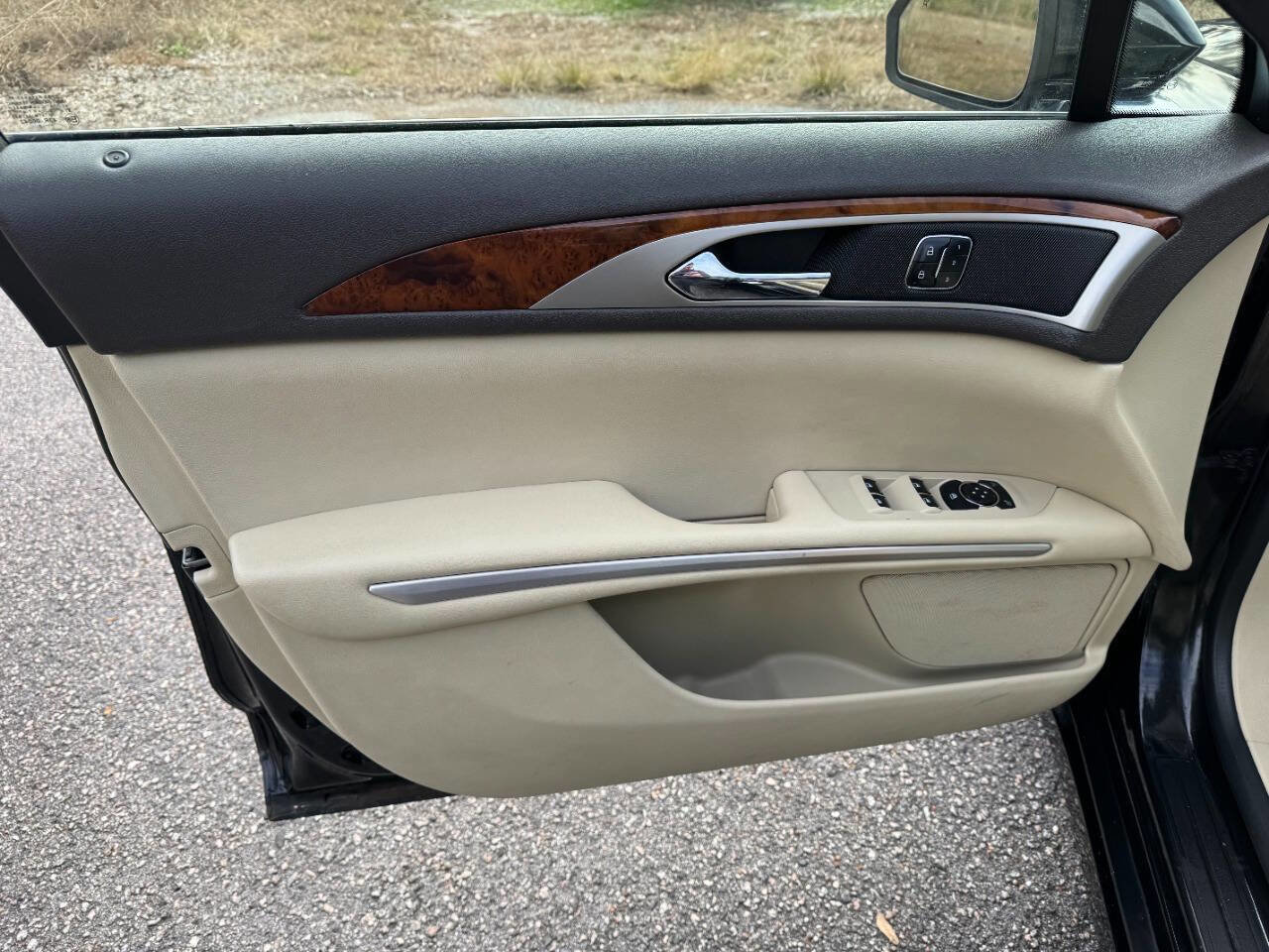 Used 2014 Lincoln MKZ AWD image 39