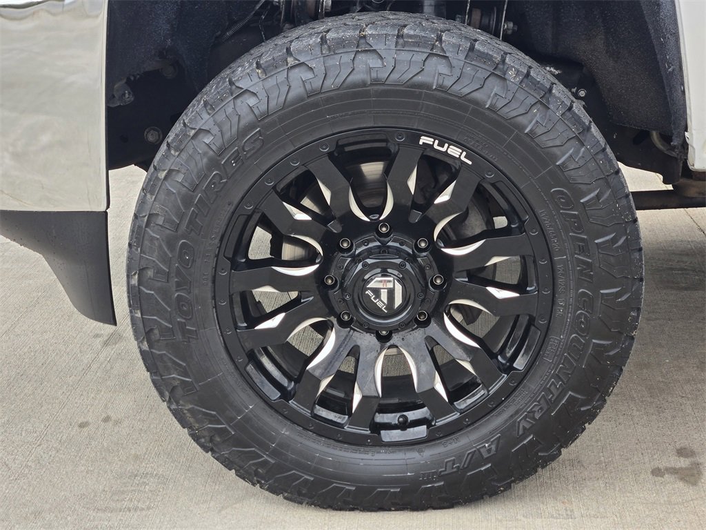 Used 2019 Chevrolet Silverado 2500 High Country w/ Duramax Plus Package image 11