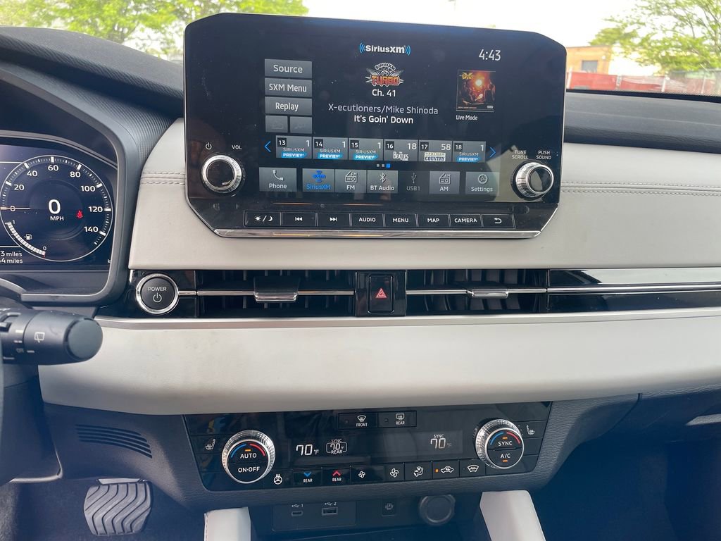 Used 2023 Mitsubishi Outlander SEL AWD/4WD image 20