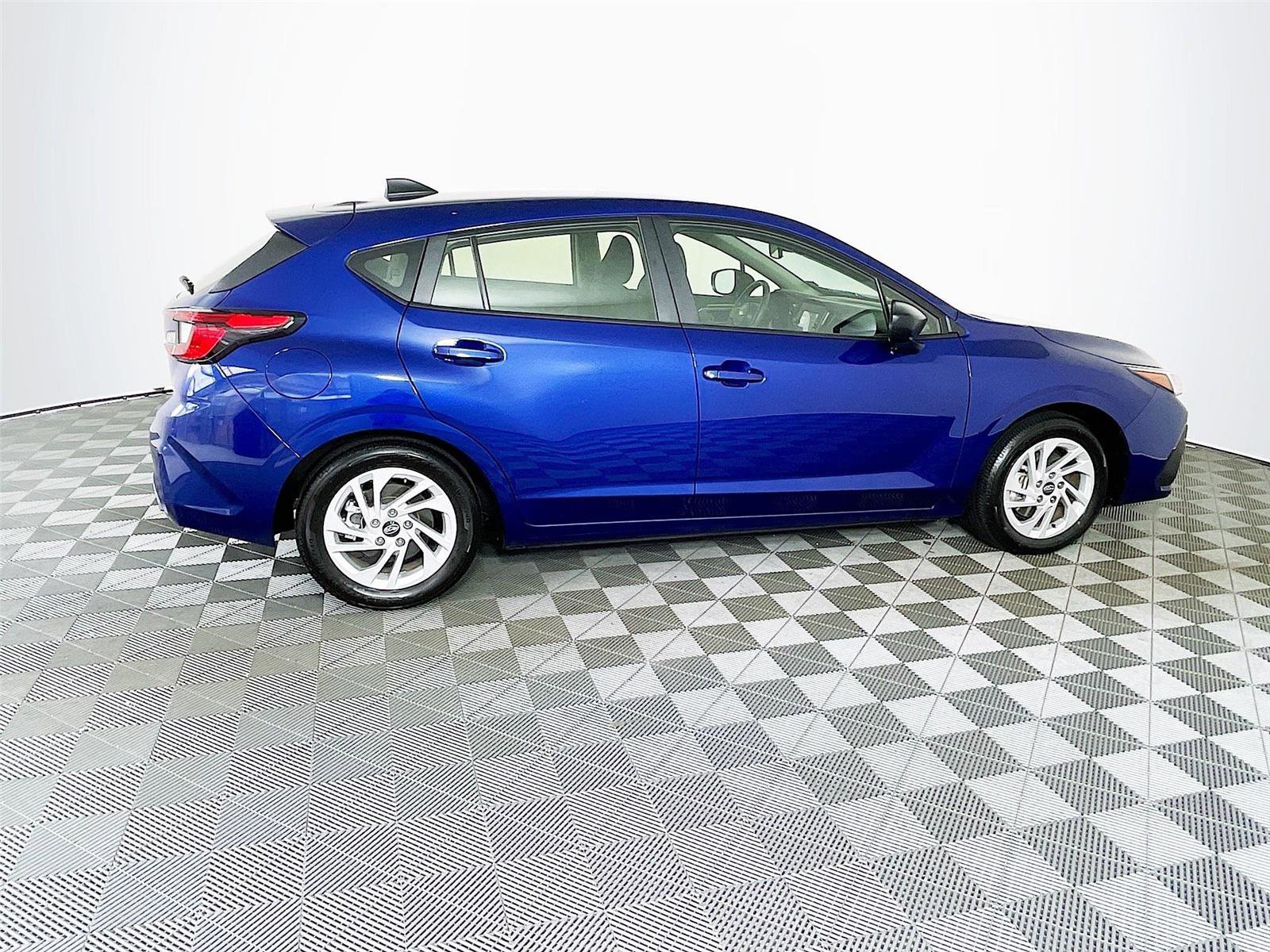 Certified 2024 Subaru Impreza 2.0i image 11