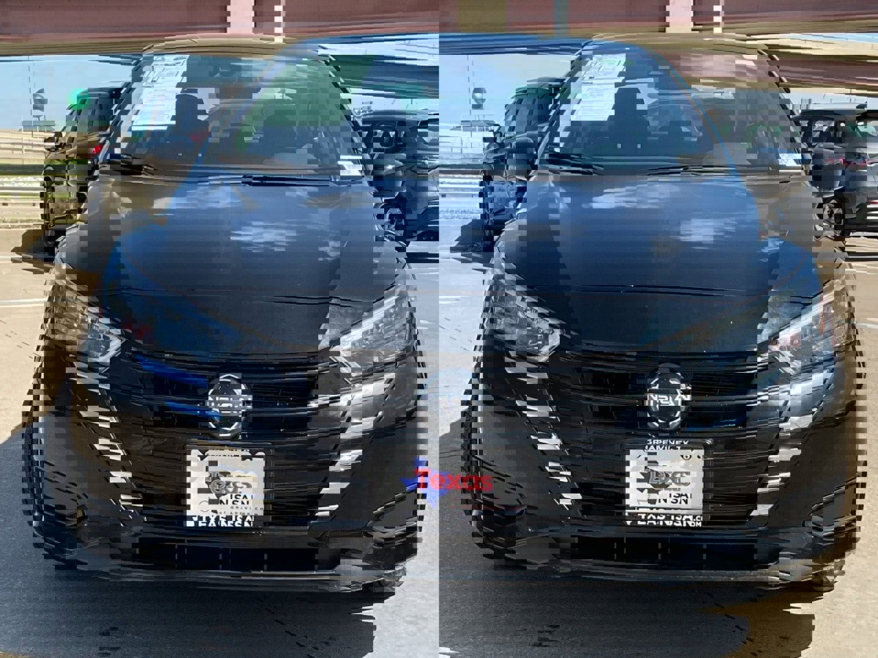 Used 2025 Nissan Versa SV w/ Trunk Package image 3