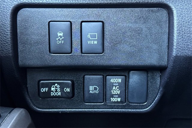 Used 2022 Toyota Tacoma Limited image 43