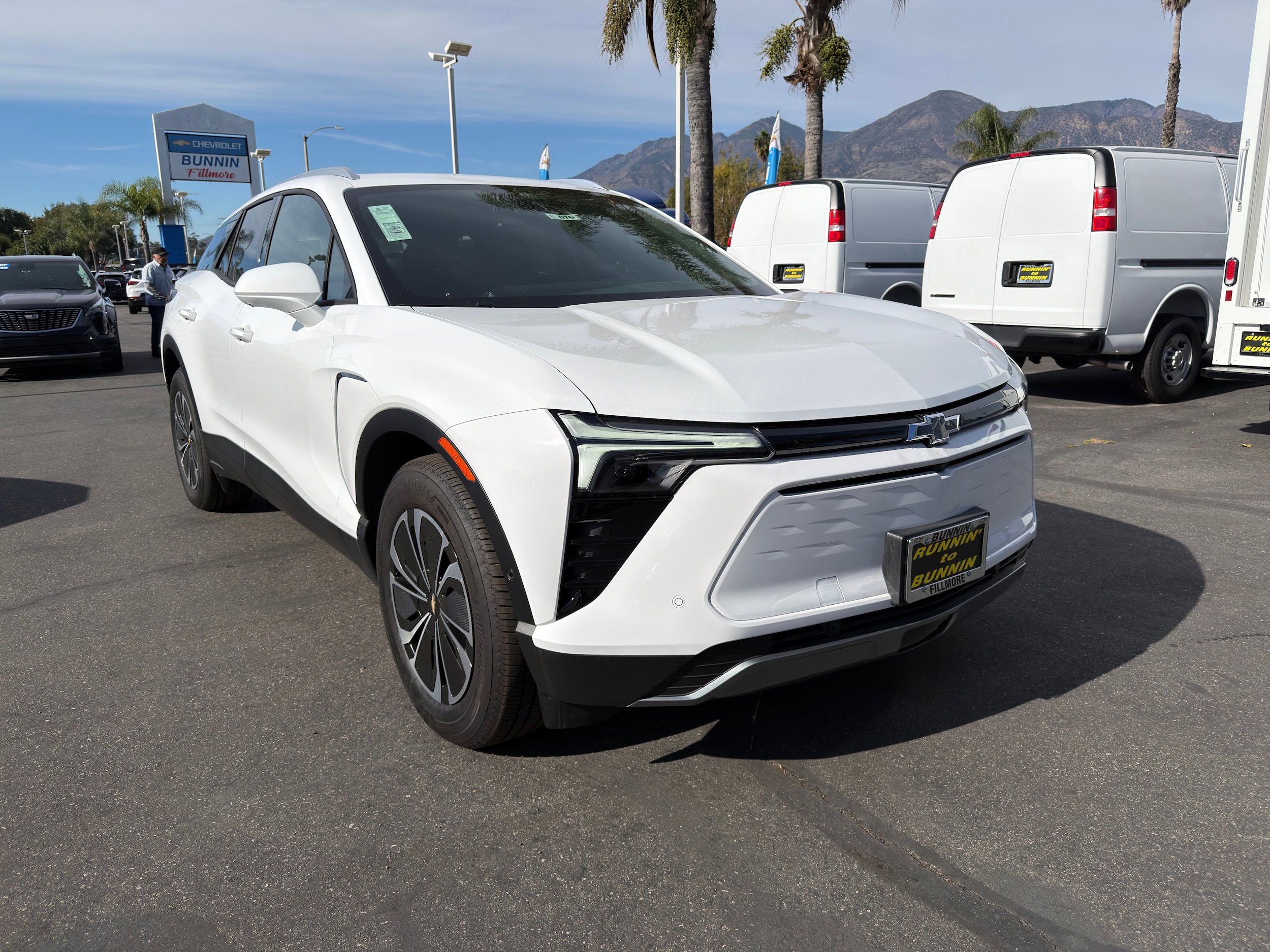 New 2025 Chevrolet Blazer EV LT w/ Super Cruise Package AWD/4WD image 2