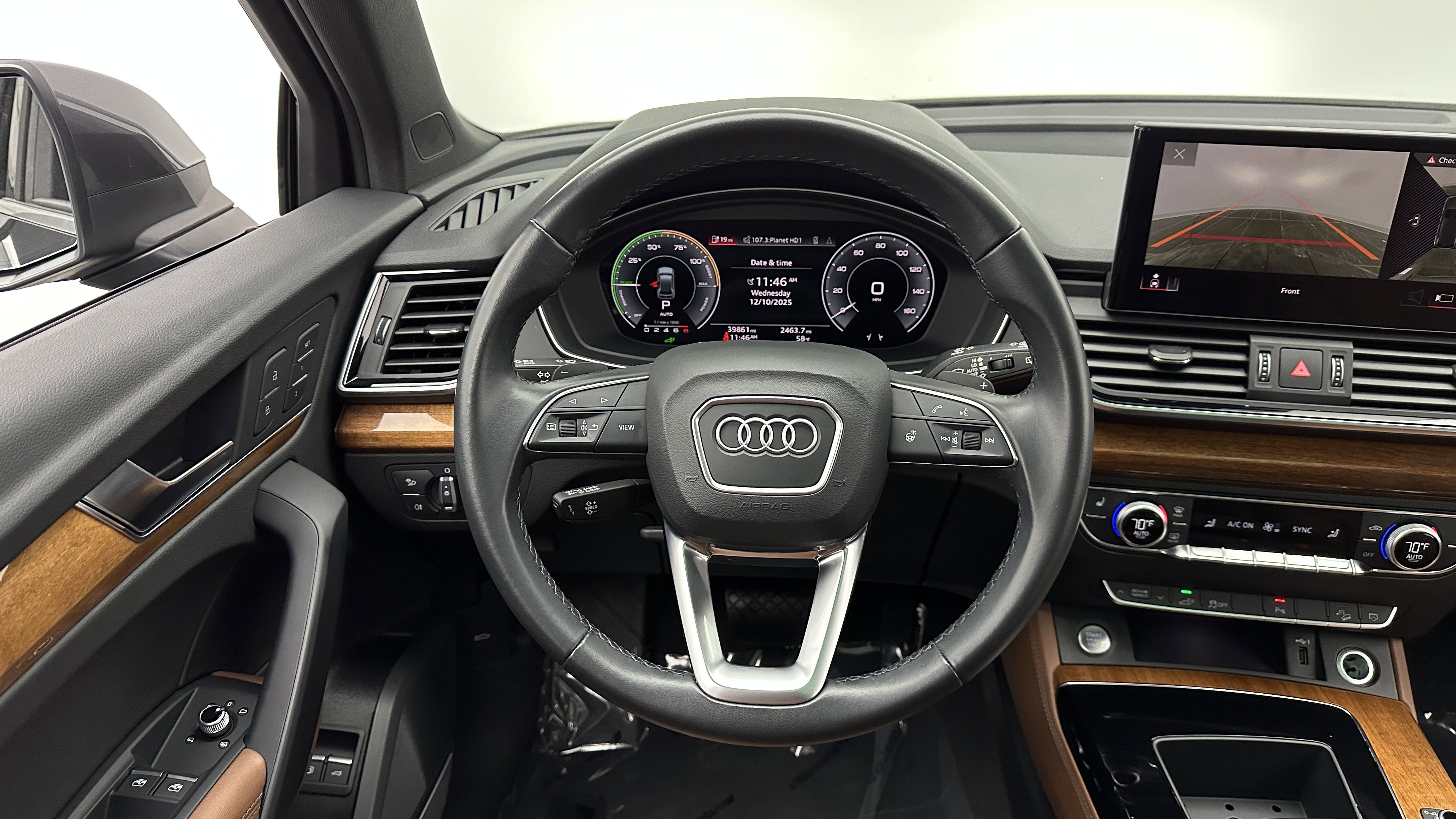 Used 2022 Audi Q5 e Premium Plus w/ Premium Plus Package image 26