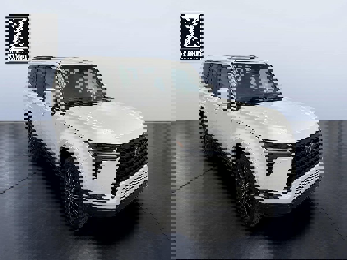Used 2025 Lexus GX 550 w/ Accessory Package (2T) image 7