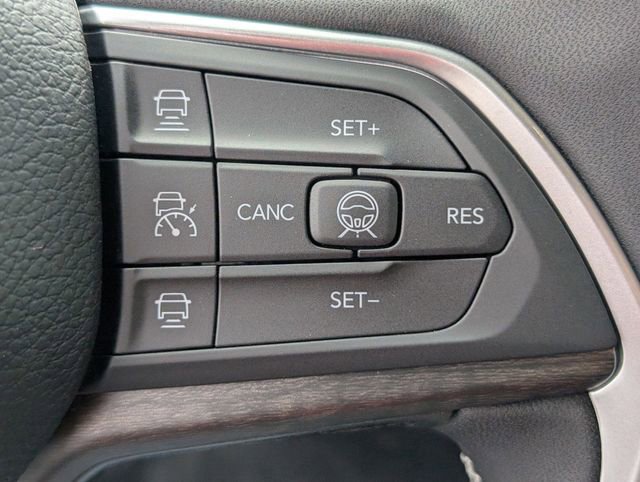 New 2026 Jeep Grand Cherokee Limited AWD/4WD image 16