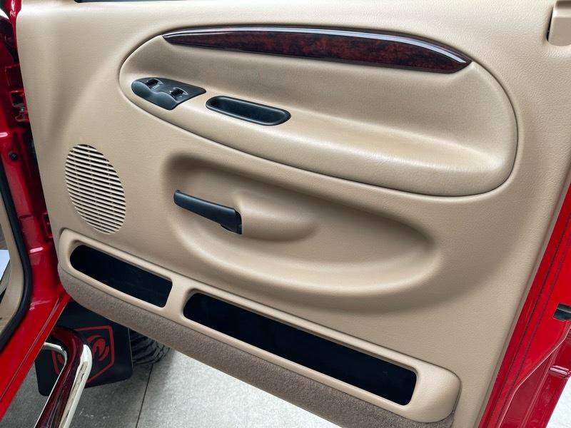 Used 1999 Dodge Ram 1500 Truck 4x4 Quad Cab image 46