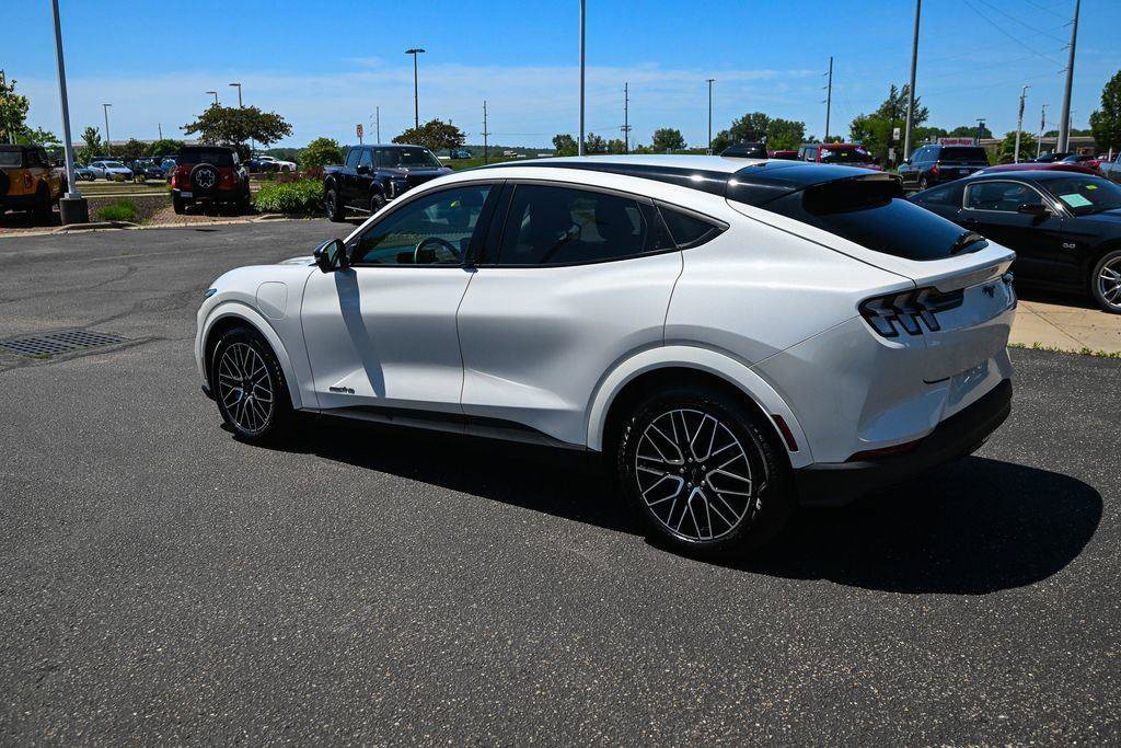 Certified 2025 Ford Mustang Mach-E Premium AWD/4WD image 7