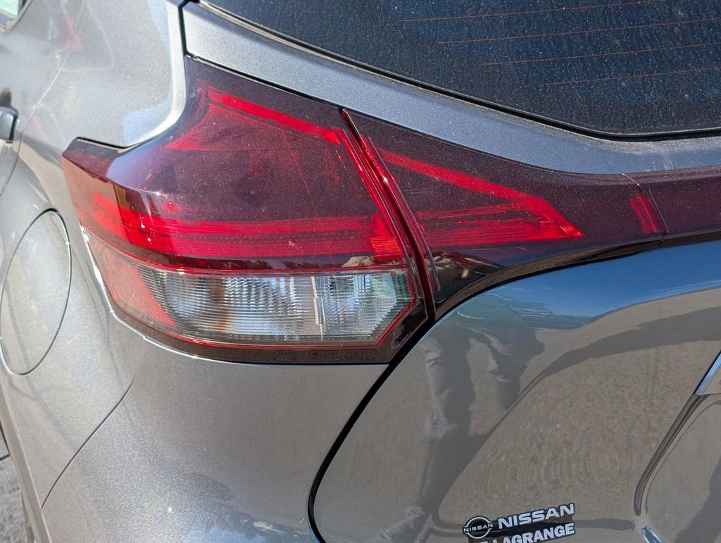 New 2025 Nissan Kicks Play S image 13