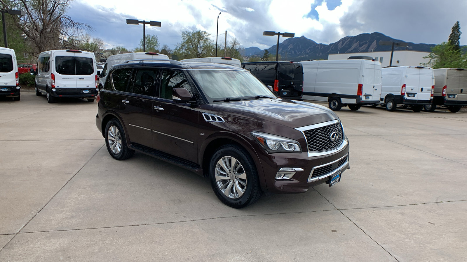 Used 2017 INFINITI QX80 4WD w/ Driver Assistance Package image 7