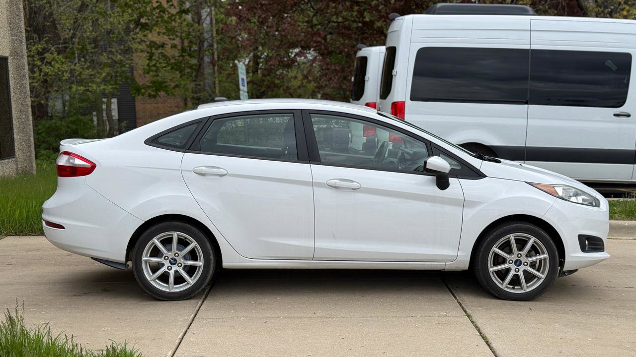 Used 2019 Ford Fiesta SE w/ Equipment Group 201A FWD image 8