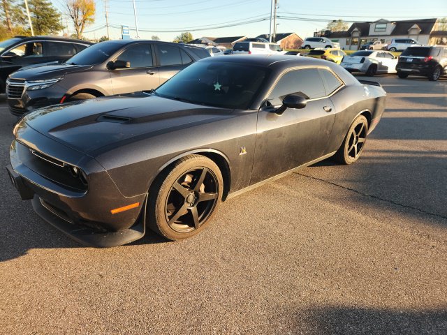 Used 2018 Dodge Challenger R/T Scat Pack w/ Driver Convenience Group RWD image 1