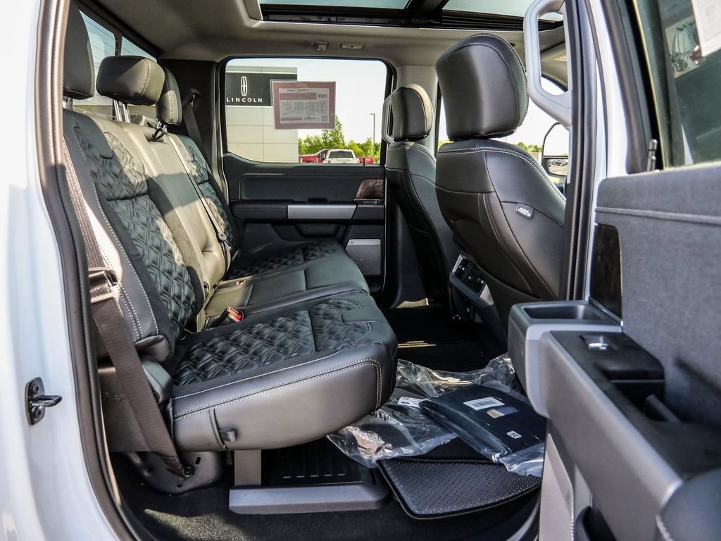 New 2026 Ford F250 Lariat w/ Black Appearance Package AWD/4WD image 30