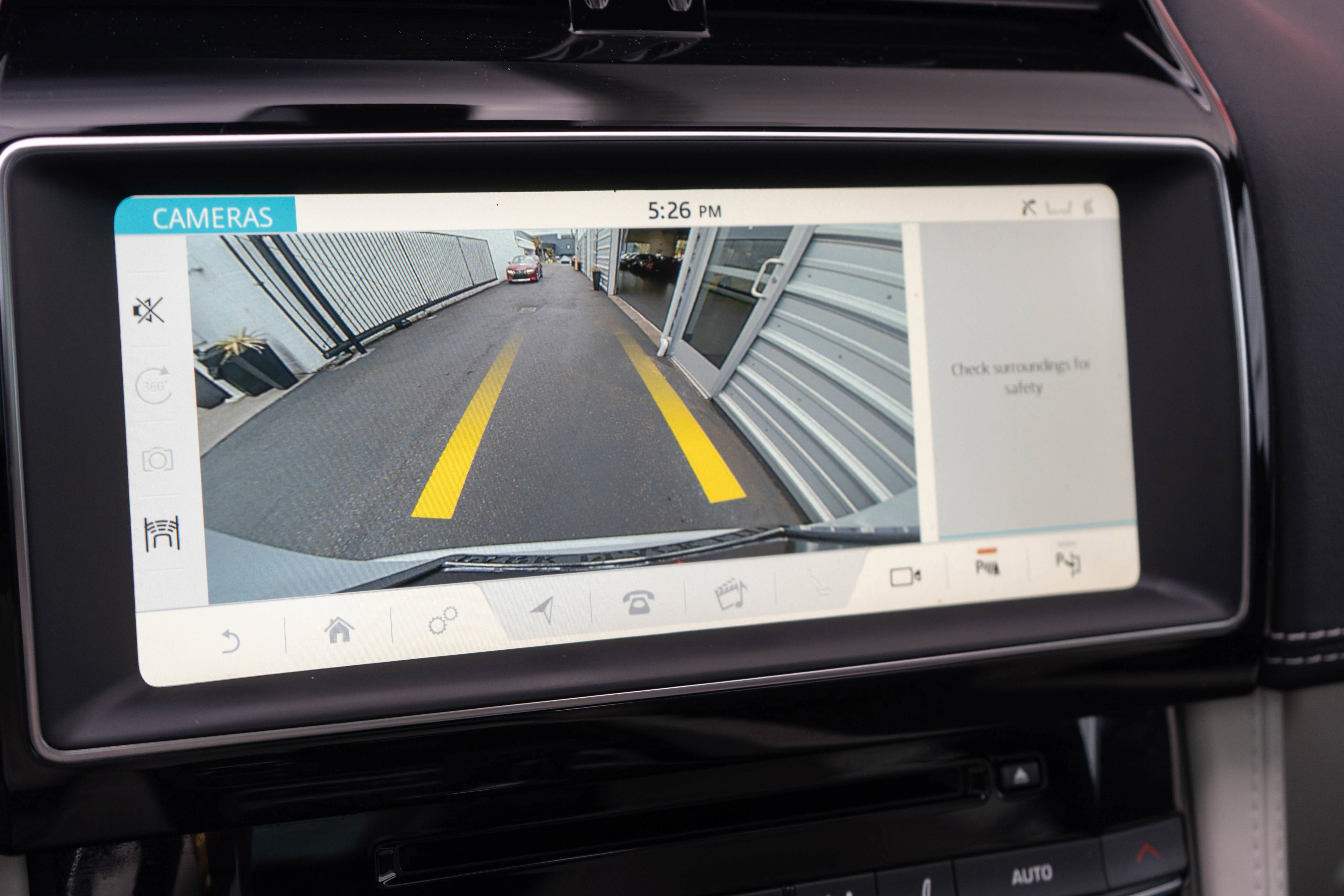 Used 2019 Jaguar F-PACE SVR AWD/4WD image 19