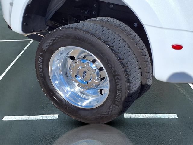 Used 2025 Ford F450 Lariat w/ Lariat Ultimate Package AWD/4WD image 27