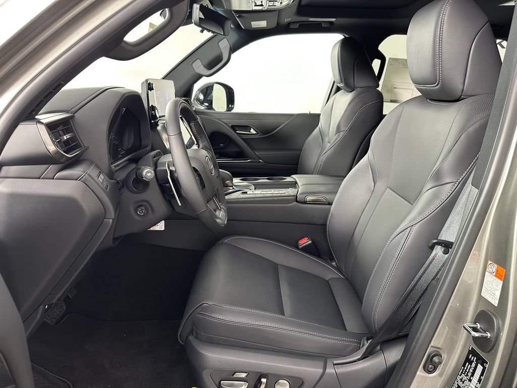 New 2026 Lexus LX 700h Luxury AWD/4WD image 16