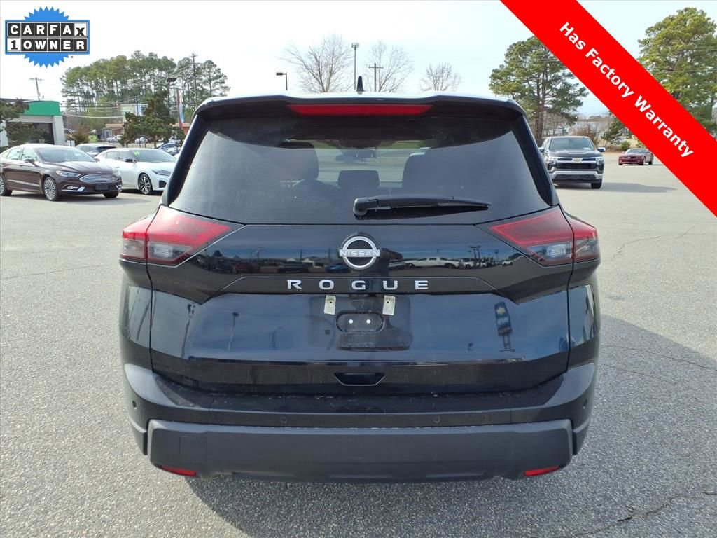 Used 2024 Nissan Rogue S image 4