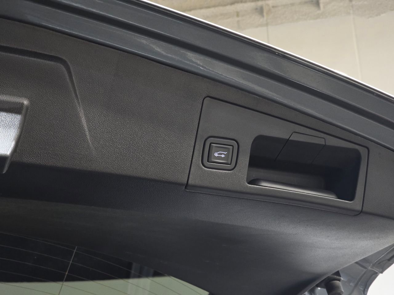 Used 2023 Cadillac XT5 Premium Luxury image 8