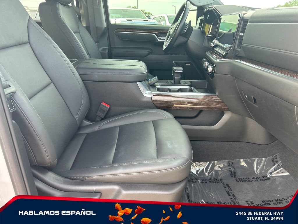 Used 2025 GMC Sierra 1500 Elevation w/ Elevation Premium Package AWD/4WD image 19