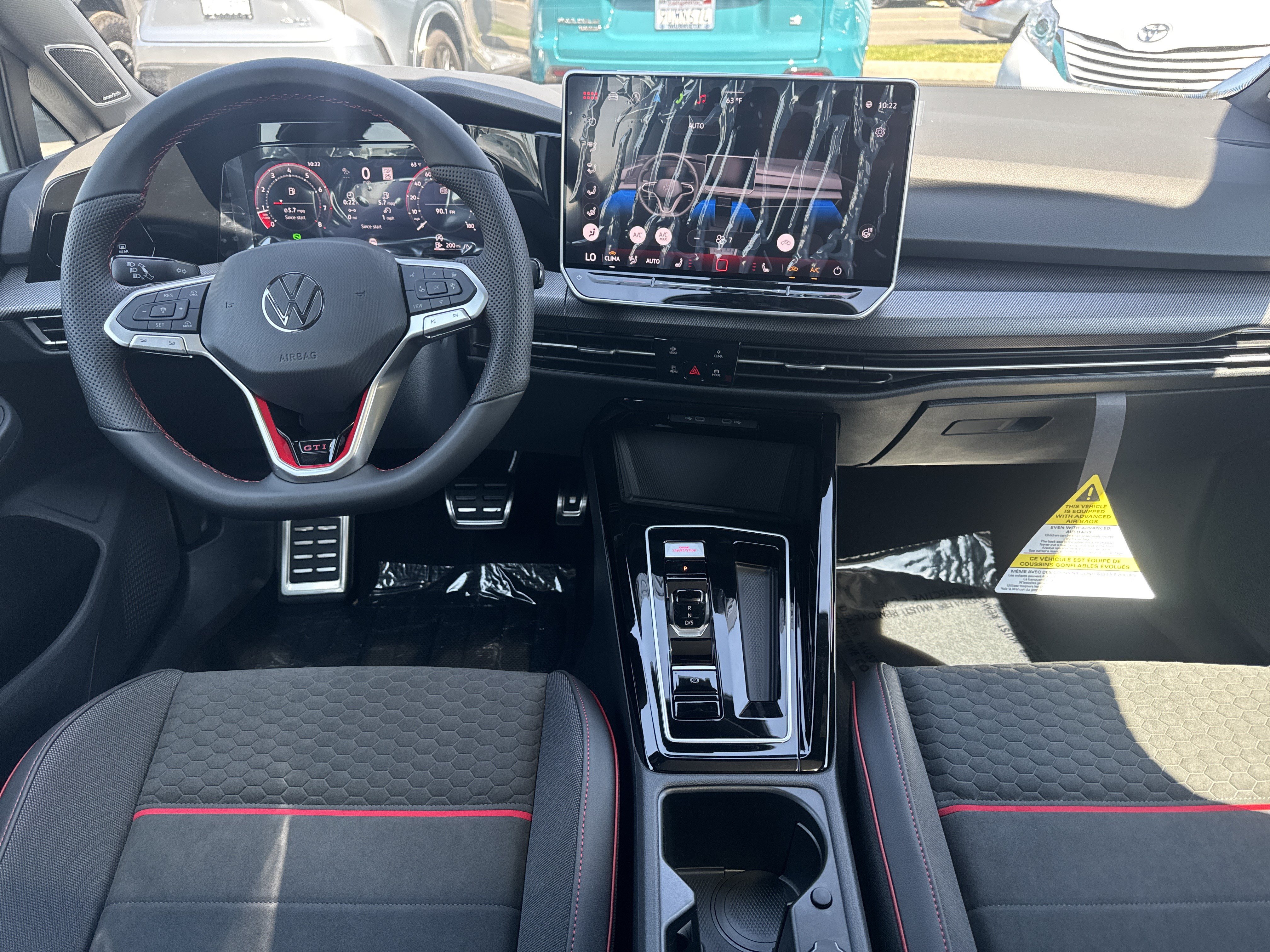New 2026 Volkswagen Golf SE FWD image 17