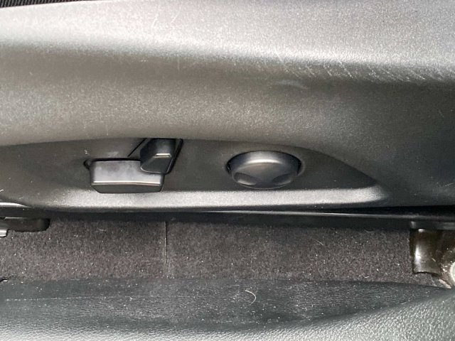 Used 2023 Jeep Compass Latitude w/ Sun and Sound Group AWD/4WD image 14