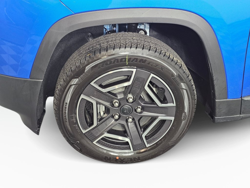 New 2026 Jeep Cherokee Laredo AWD/4WD image 11