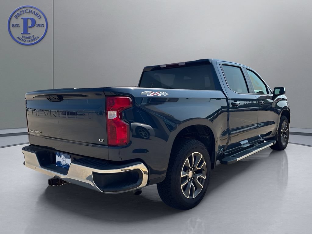 Used 2023 Chevrolet Silverado 1500 LT AWD/4WD image 19
