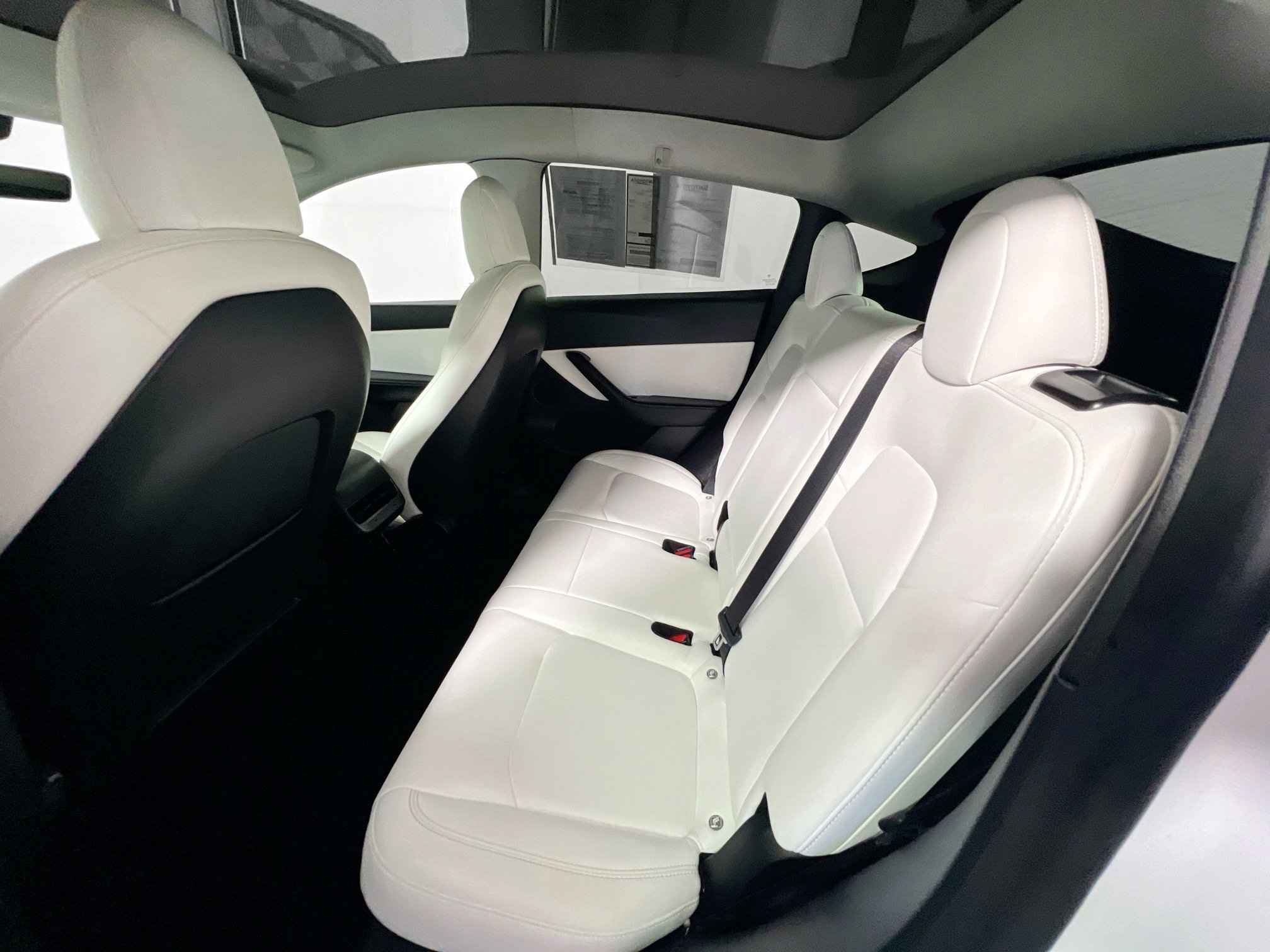 Used 2022 Tesla Model Y Performance image 27