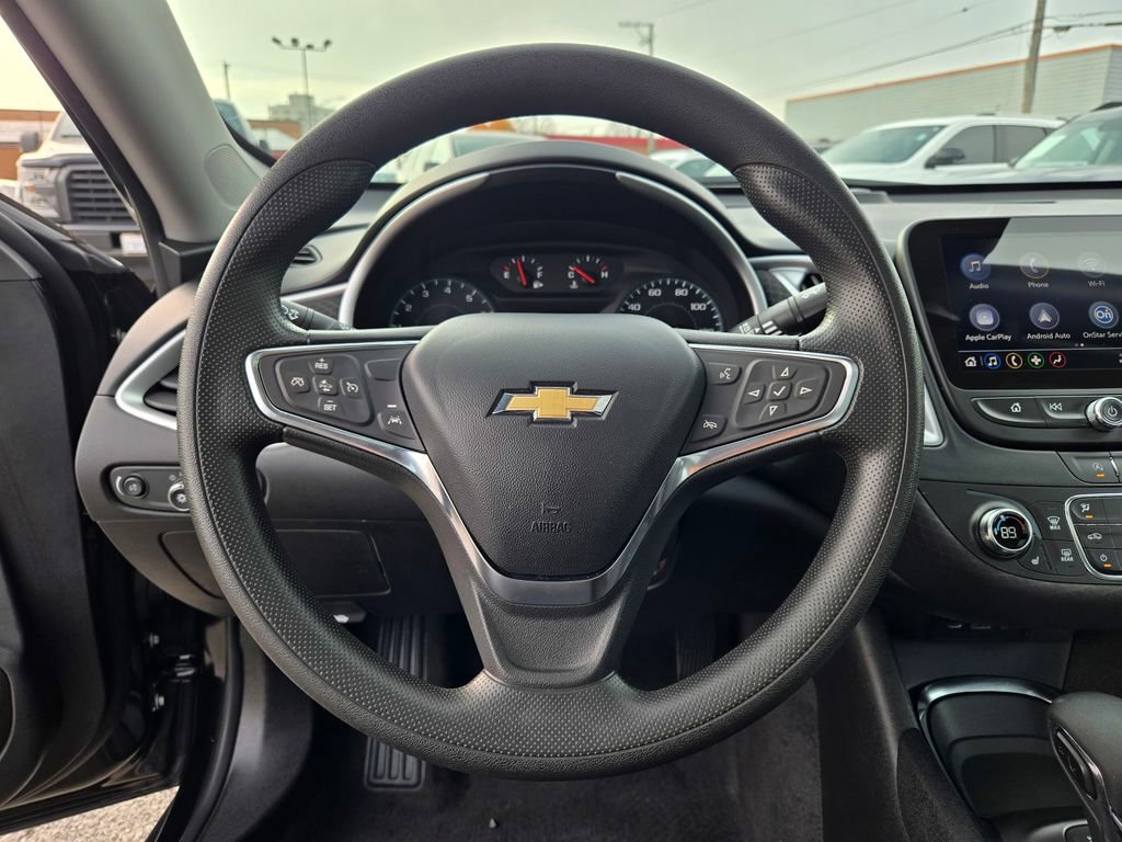 Used 2024 Chevrolet Malibu LT image 40