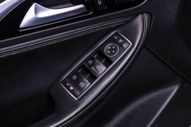 Used 2018 INFINITI QX30 Premium w/ Cargo Package image 41