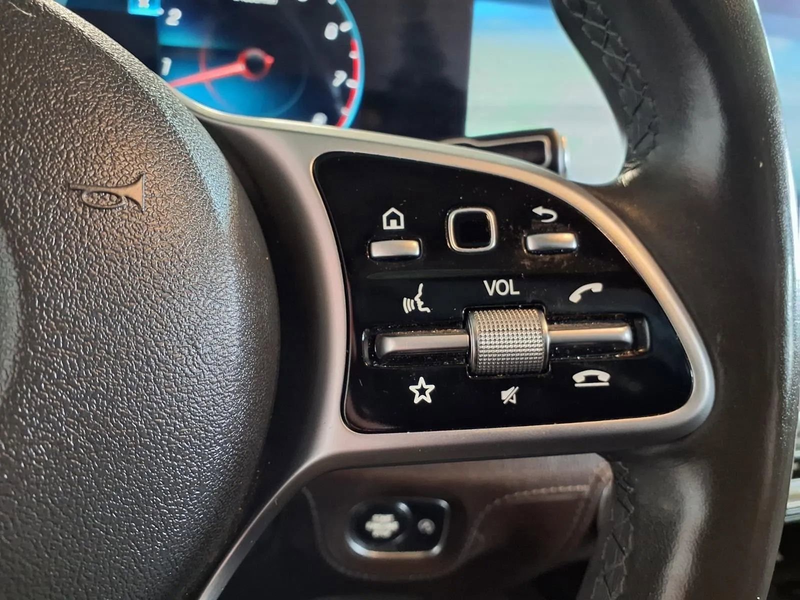 Used 2020 Mercedes-Benz GLE 450 4MATIC image 27