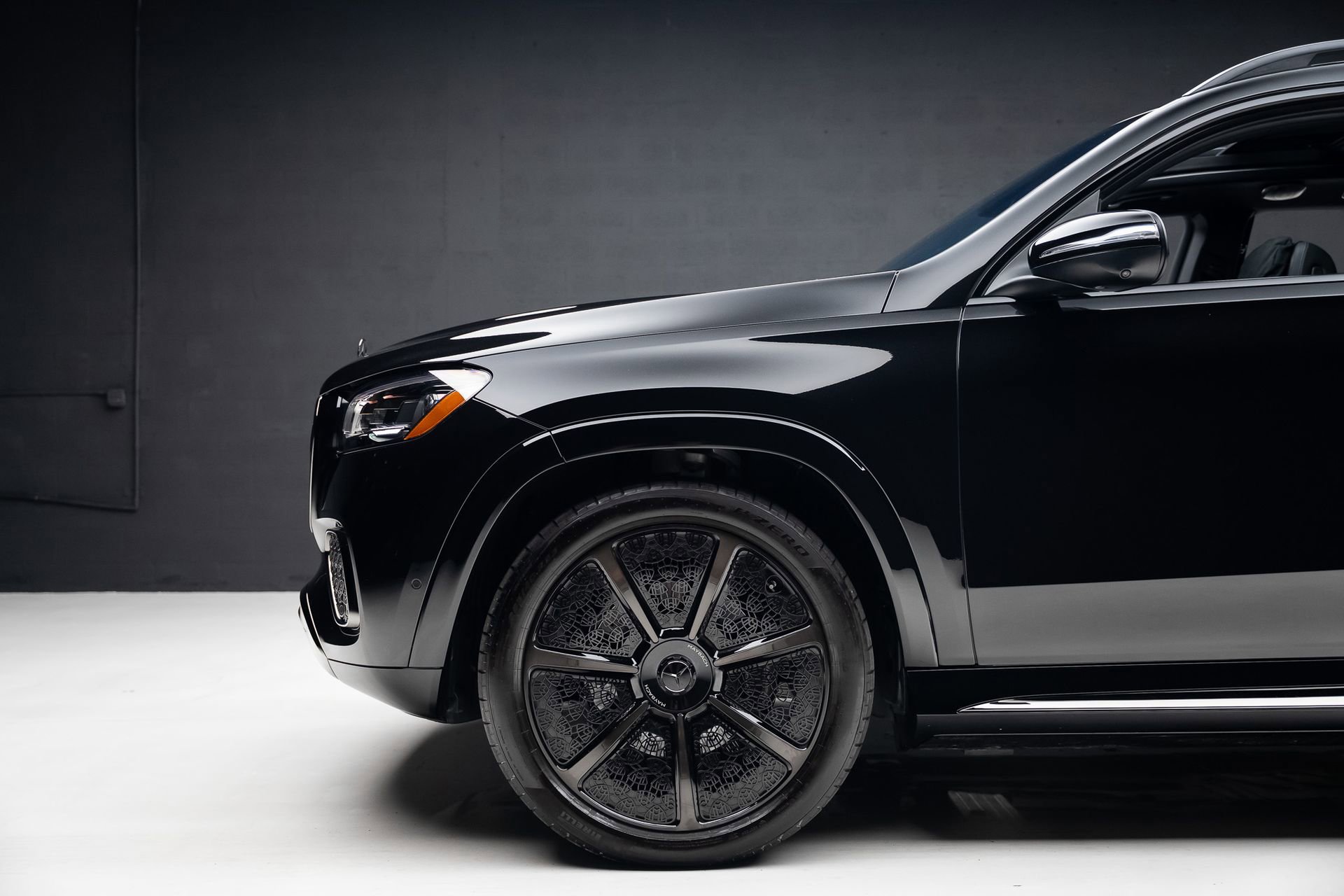 Used 2025 Mercedes-Benz Maybach GLS 600 4MATIC image 18