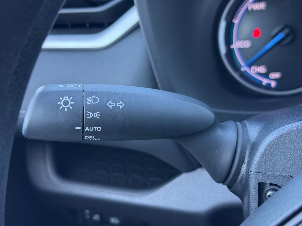 Certified 2025 Toyota RAV4 XLE AWD/4WD image 17