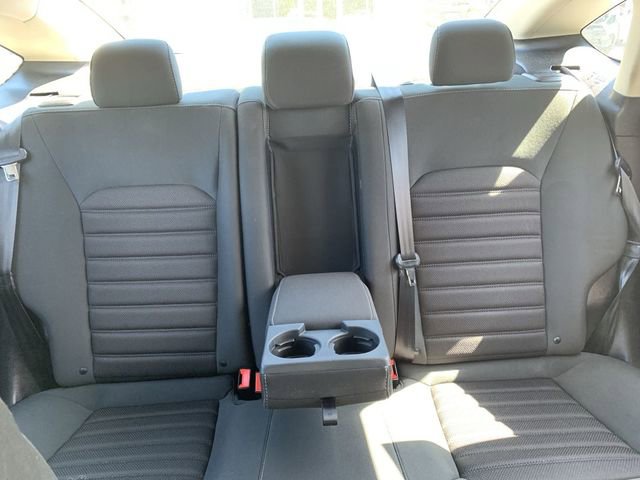 Used 2019 Ford Fusion SE FWD image 29