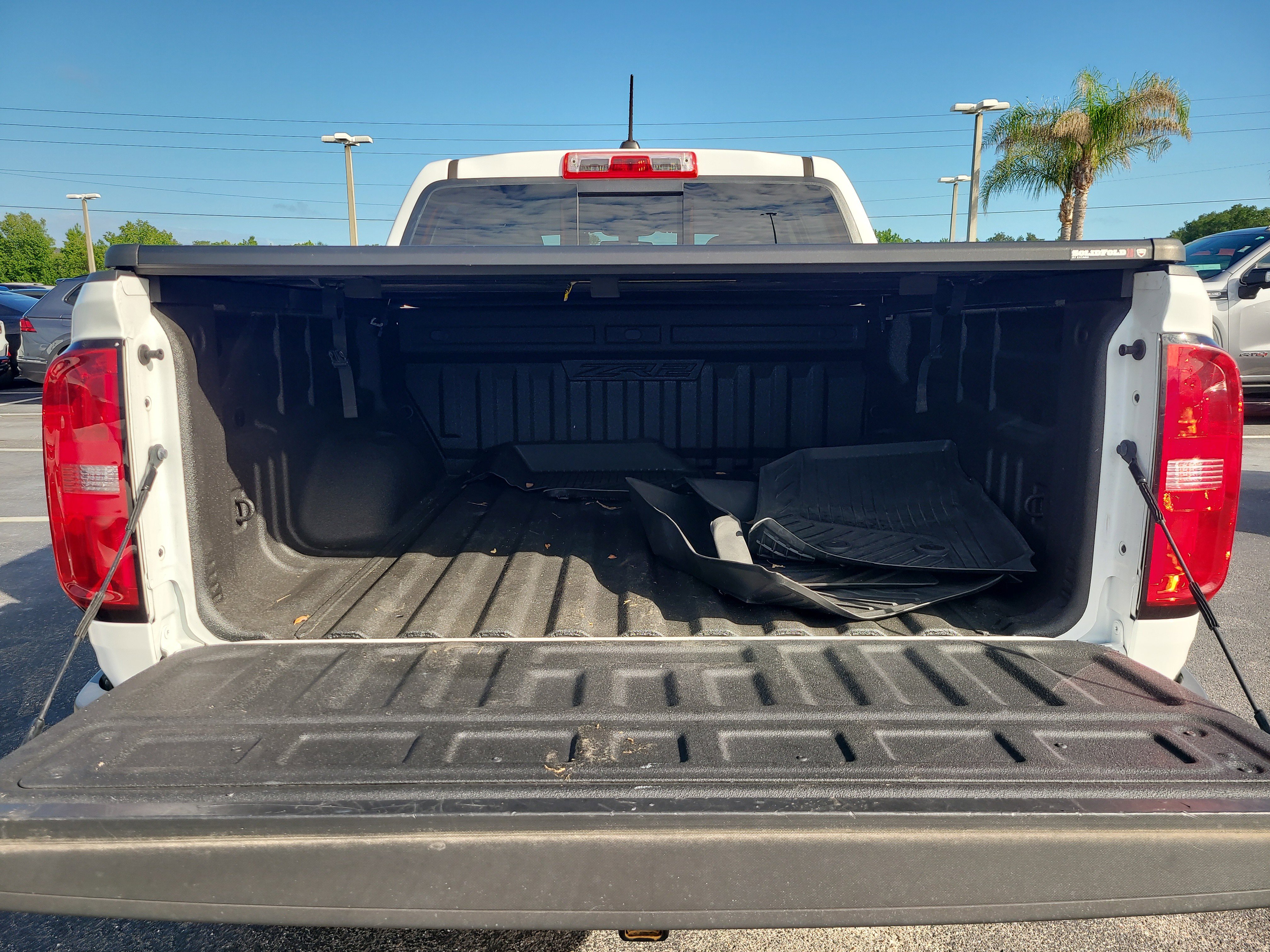 Used 2022 Chevrolet Colorado ZR2 w/ LPO, Power Package AWD/4WD image 8