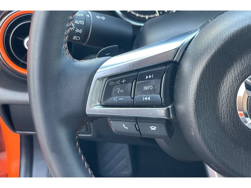 Used 2019 MAZDA MX-5 Miata 30th Anniversary RWD image 33