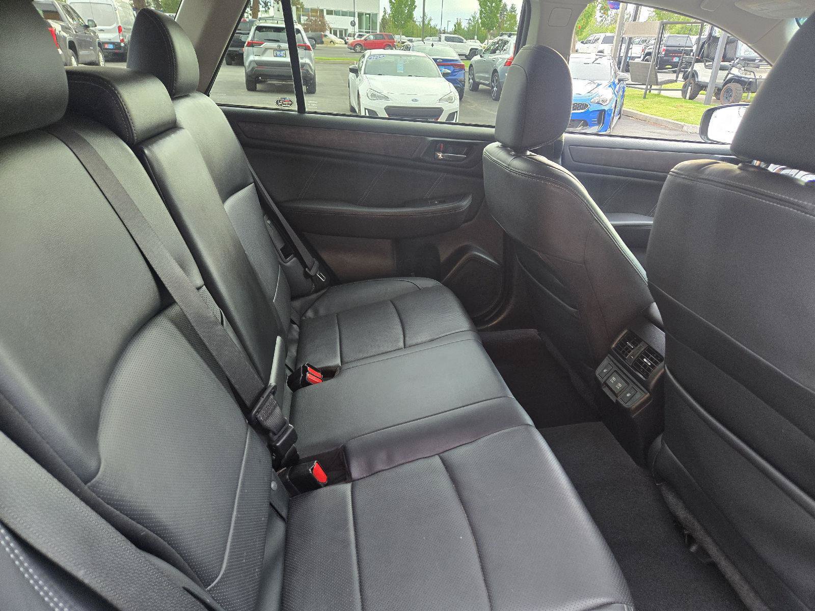 Used 2019 Subaru Outback 2.5i Limited w/ Popular Package #2 AWD/4WD image 13
