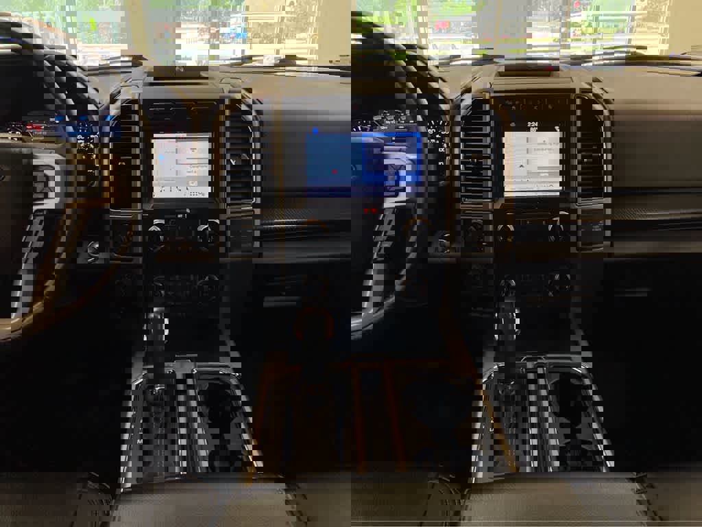 Used 2019 Ford F150 Lariat w/ Equipment Group 502A Luxury image 22